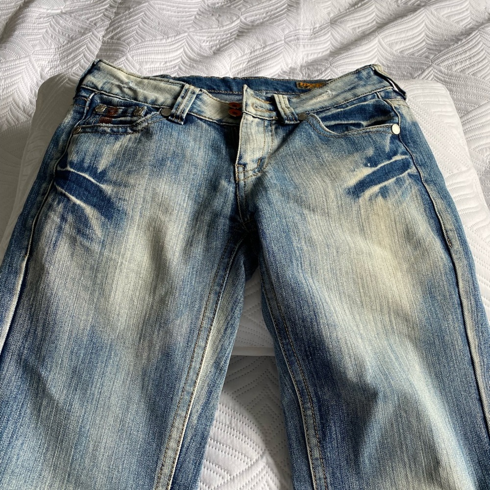 Jeans - Picture 2 of 4